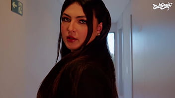 Gatas safadas curtindo submissão