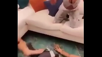 Idoso tem infarto após ver negra nua