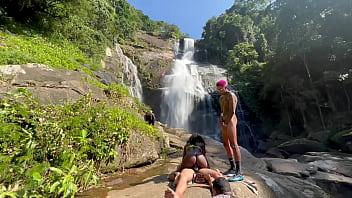 Bastidores e vídeo amador com a pretinha de veja como que é um bastidores completo no red e no cher Bastidores e vídeo amador com a pretinha de veja como que é um bastidores completo no red e no cher