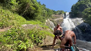 Bastidores e vídeo amador com a pretinha de veja como que é um bastidores completo no red e no cher