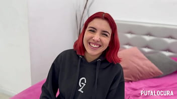Putalocura torbe convence a la modelo pelirroja tetona judiyu en pilladas