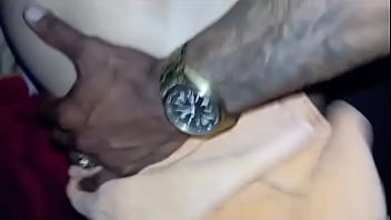 Gozando no pau do marcelo doido