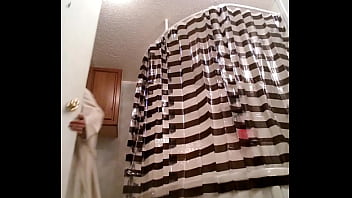 Sassy showing what her pussycan take