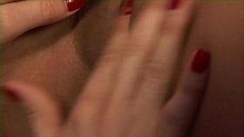 Older youn lesbo sex mom