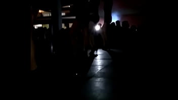 Meninas na expotec rebolando gostoso