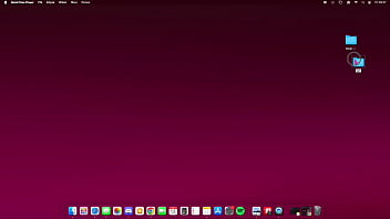 Nonton Polish Music Star Temresa Gwiazdunia Is Dancing To Her New Music thumbnail