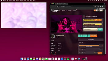 Polish music star temresa gwiazdunia is dancing to her new music