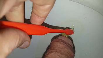 Kinky toothbrush treatment 2