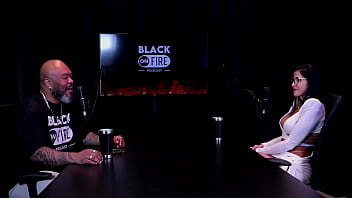 Foi convidada a trabalhar por sua simpatia sempre fez questões de gentileza e abriu sua própria clínica leticia braga watch sheer red