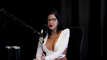 Foi convidada a trabalhar por sua simpatia sempre fez questões de gentileza e abriu sua própria clínica leticia braga watch sheer red