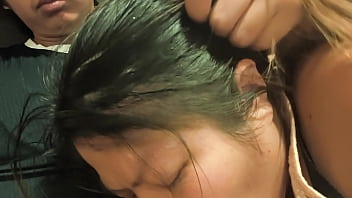 Madre soltera se enfada porque no le di su leche caliente para que se lo trague es toda una puta