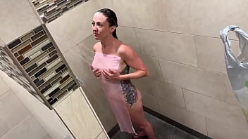 Bigmax8inch redheadtightgirl railed rough in a dirty shower stall — loud raw and messy full video in the link