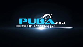 Blonde babe gets wet