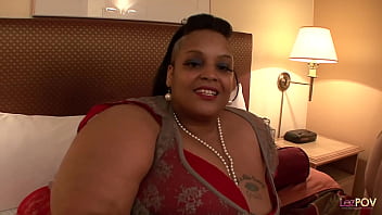 Fat babes farrah fox and charlly moore fucking passionately in the bedroom