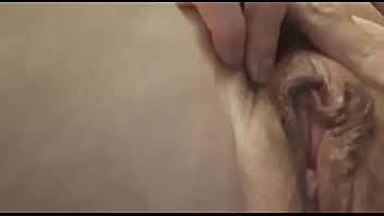 En attente et prête à vous recevoir