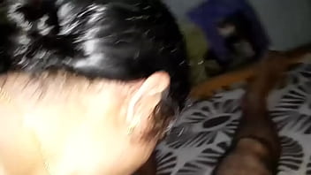 Married lady is asked me to come at her home for sex