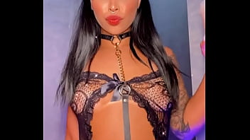 Quantos #rt essa gatinha merece