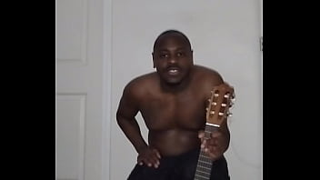 Continuing singing and dancing for free 3