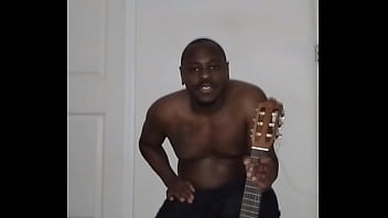 Continuing singing and dancing for free 3