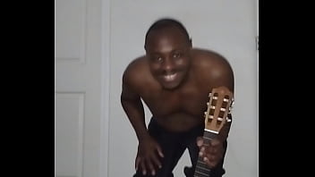 Continuing singing and dancing for free 3