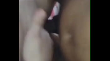 Ele só queria provar minha peludinha mas a gozada dele foi absurda