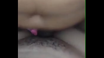 Ele só queria provar minha peludinha mas a gozada dele foi absurda