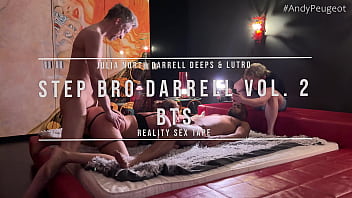 Bts big tits milf julia north squirting during interracial double penetration