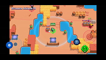 Маменькин сынок жёстко трахнул свою мать в глотку и кончил