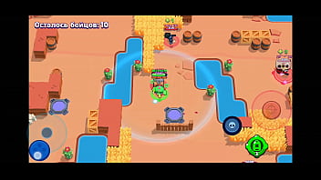 Маменькин сынок жёстко трахнул свою мать в глотку и кончил