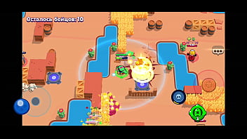 Маменькин сынок жёстко трахнул свою мать в глотку и кончил