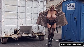 Kelly madison the flasher