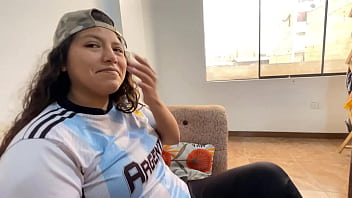 Le gane la competencia de videojuegos a mi mejor amiga y tuve que darme sexo oral y anal para celebrar