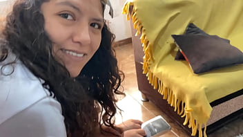 Le gane la competencia de videojuegos a mi mejor amiga y tuve que darme sexo oral y anal para celebrar