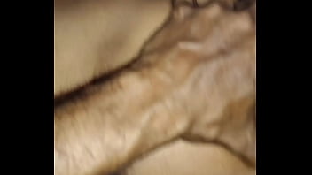 Me estás rompiendo el coño papi no la metas en mi culo por favor