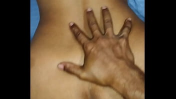 Me estás rompiendo el coño papi no la metas en mi culo por favor