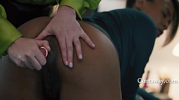 Ceo ryan keely has a no underwear and mandatory buttplug wearing policy at her startup