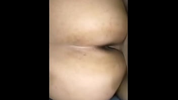 Mi esposo me coge muy rico de perrito me coge hasta que se viene dentro de mi vagina