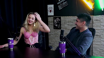 Tinha medo de fazer sexo anal foi morar com o amigo transaram na praia e a família soube adryh prcybylovicz e alex hanndrykxi sheer red