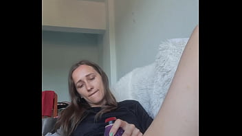 Solo girl doble penetration with double dildo in her 2 holes