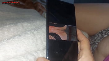 Peguei minha esposa mandando foto nua para o patrão agora todos vai saber a safada que ela é
