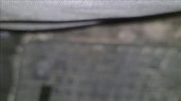 She dont want to pay for taxi so she make me blowjob till i ride a car