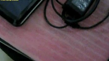 Cap doi phang nhau trong nha nghi