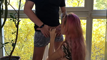 Babe sucks her boyfriend deep dick and gets cumshot