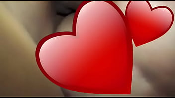 Qué rico mueve el culo está puta