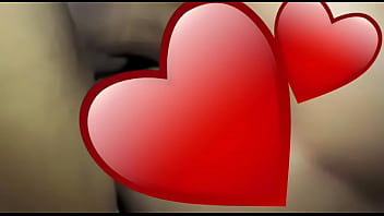 Qué rico mueve el culo está puta