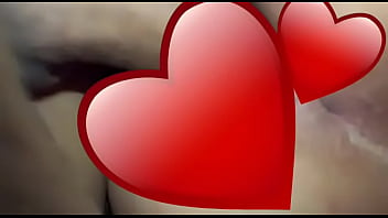 Qué rico mueve el culo está puta