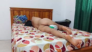 Slutty mexican chick strips and opens wide young girl shows off her pussy