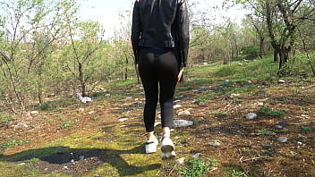 Creampie passing by in the park in a doggy style