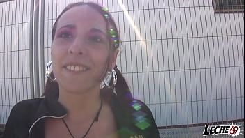 Una buena mamada en la calle Una buena mamada en la calle