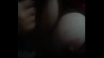 Excelentes glándulas mamarias tiene